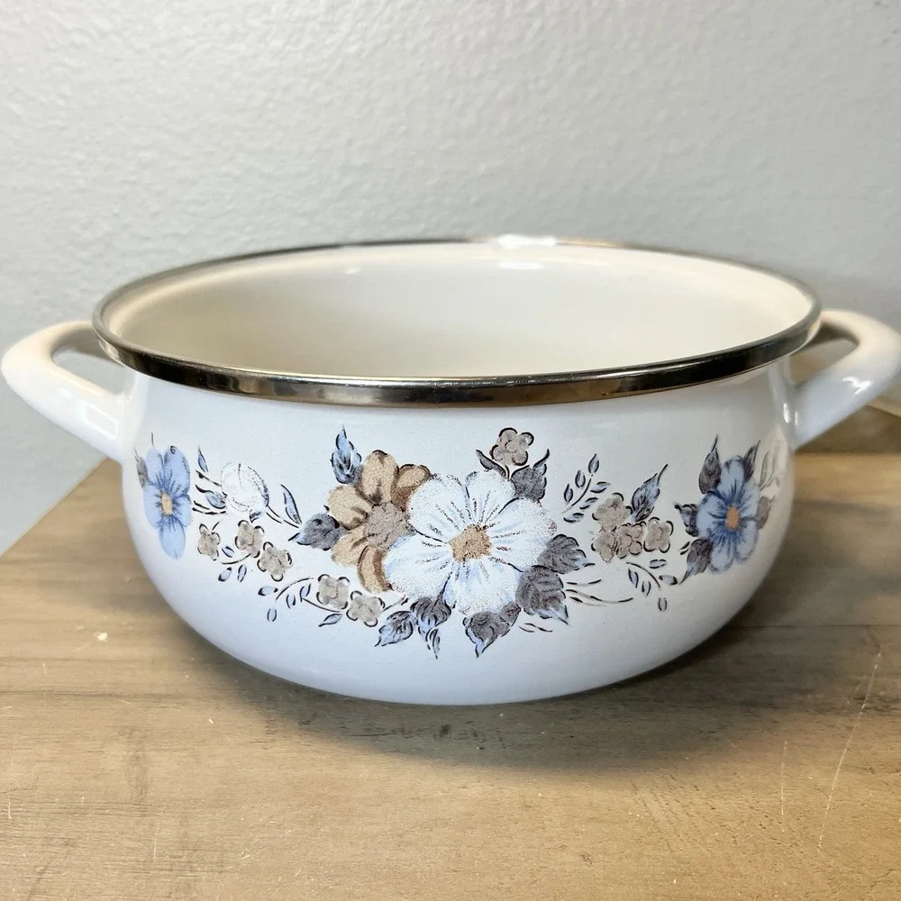 Vtg Crowning Touch Spring Harvest Blossom Porcelain Enamel Cookware Pot 8.5 READ